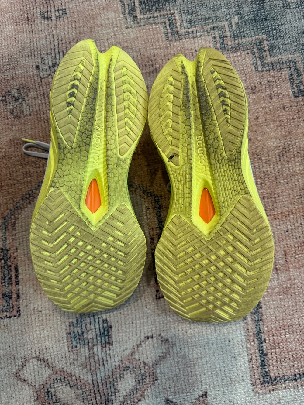 Saucony Endorphin Speed 4, size 10. Good condition. - Picture 5 of 7